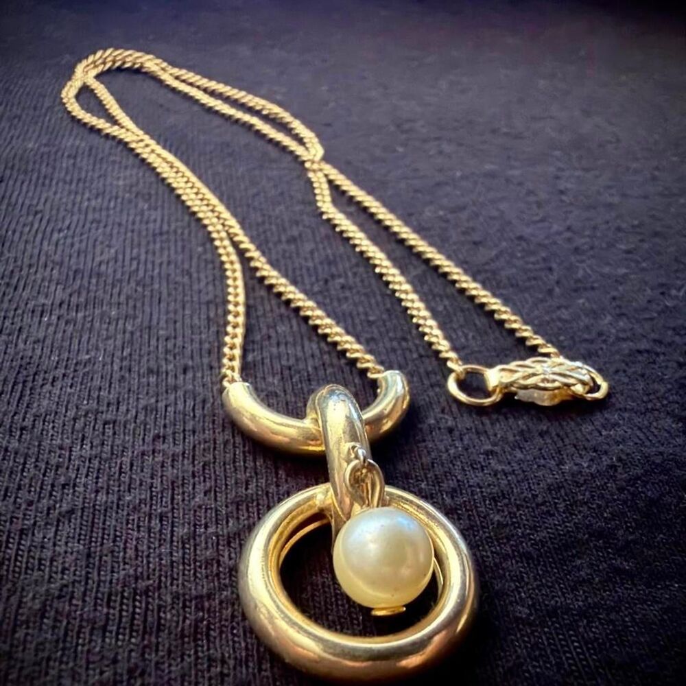 Women's Gold Jewelry
